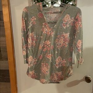Elegant Floral V-Neck Tunic